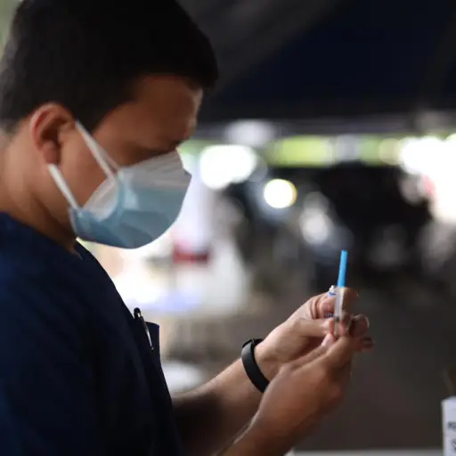 vacunacion-vehicular-contra-covid-19-coronavirus-pandemia-guatemala-usac-universidad-san-carlos-guatemala-20-julio-2021-edwin-bercian-publinews-emisoras-unidas (1) ,