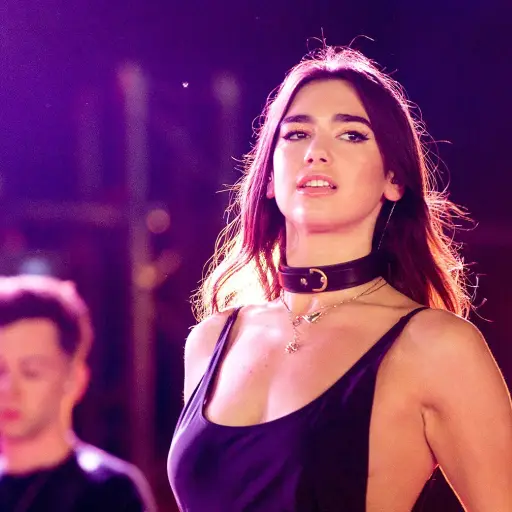 Dua Lipa ,