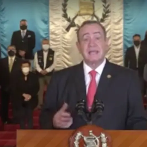 El gobierno de Guatemala impuso medidas para contener el contagio del COVID-19, informó el presidente, Alejandro Giammattei.