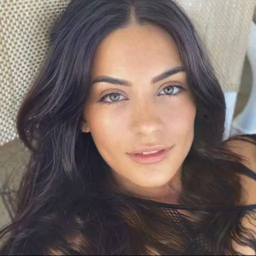 Ana Brenda Contreras ,