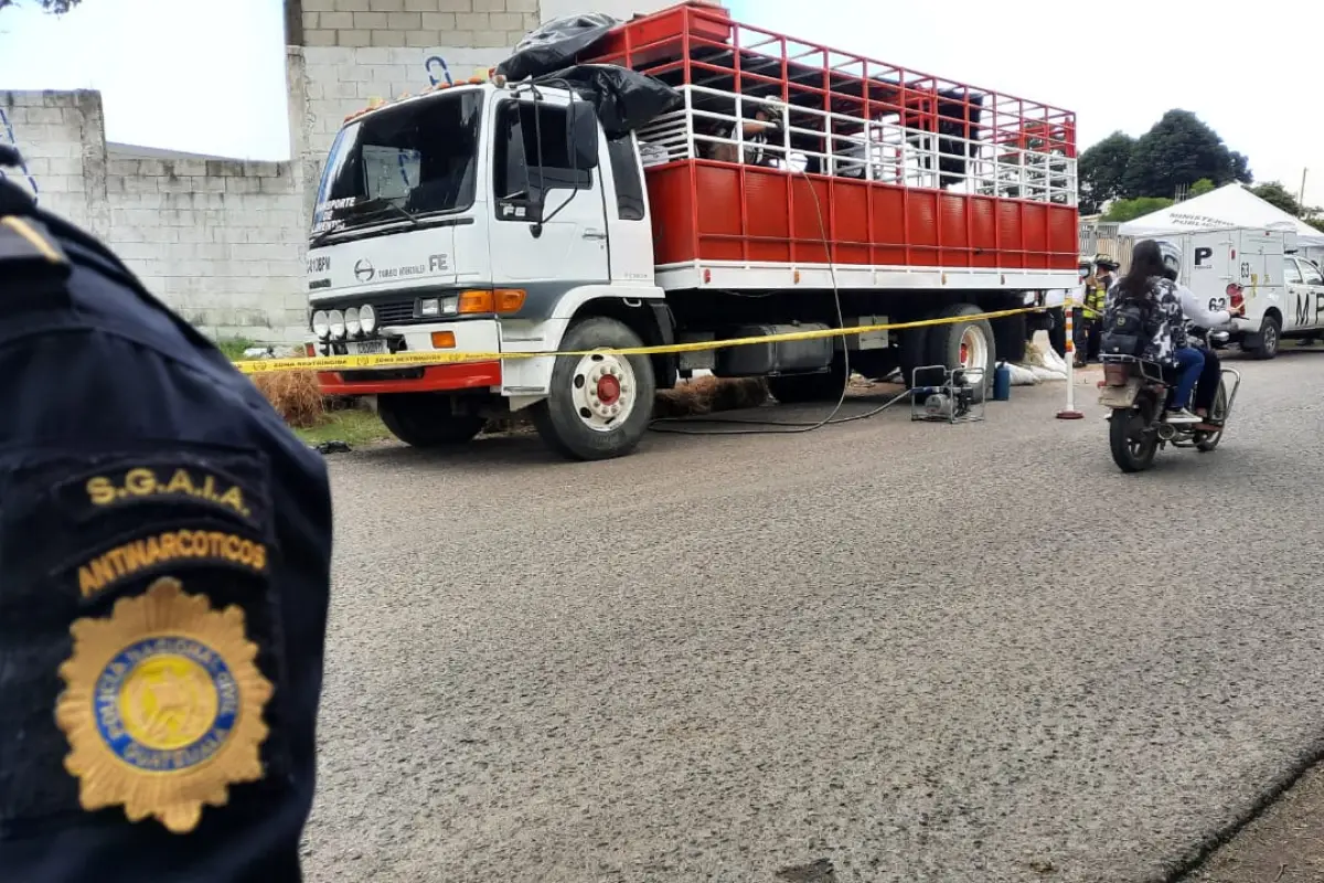 Autoridades efectúan un operativo en Palencia por posible transporte de droga. Foto: PNC