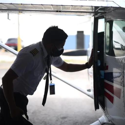 Aerocharter abre ruta Guatemala-Poptún. Foto: Edwin Bercián