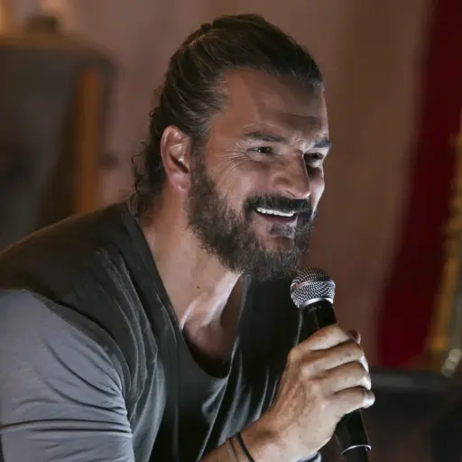 Ricardo Arjona ,