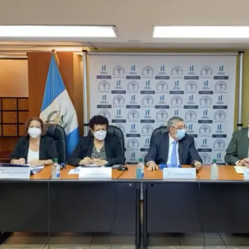 conferencia-autoridades-ministerio-salud-emisoras-unidas ,