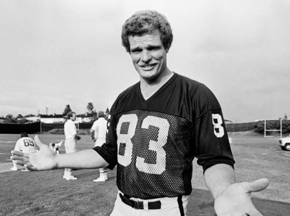 Ted Hendricks | 