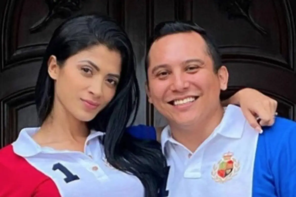 Kimberly Flores y Edwin Luna, 