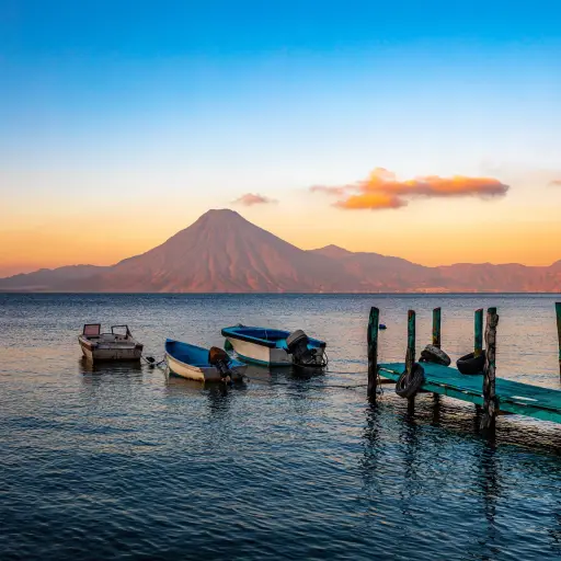 Lago de Atitlán ,