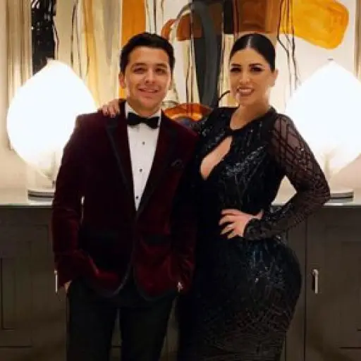 christian-nodal-y-su-mam- ,