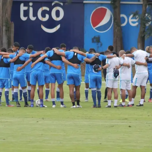 previa-guatemala-vs-el-salvador-amistoso-estados-unidos-emisoras-unidas- ,