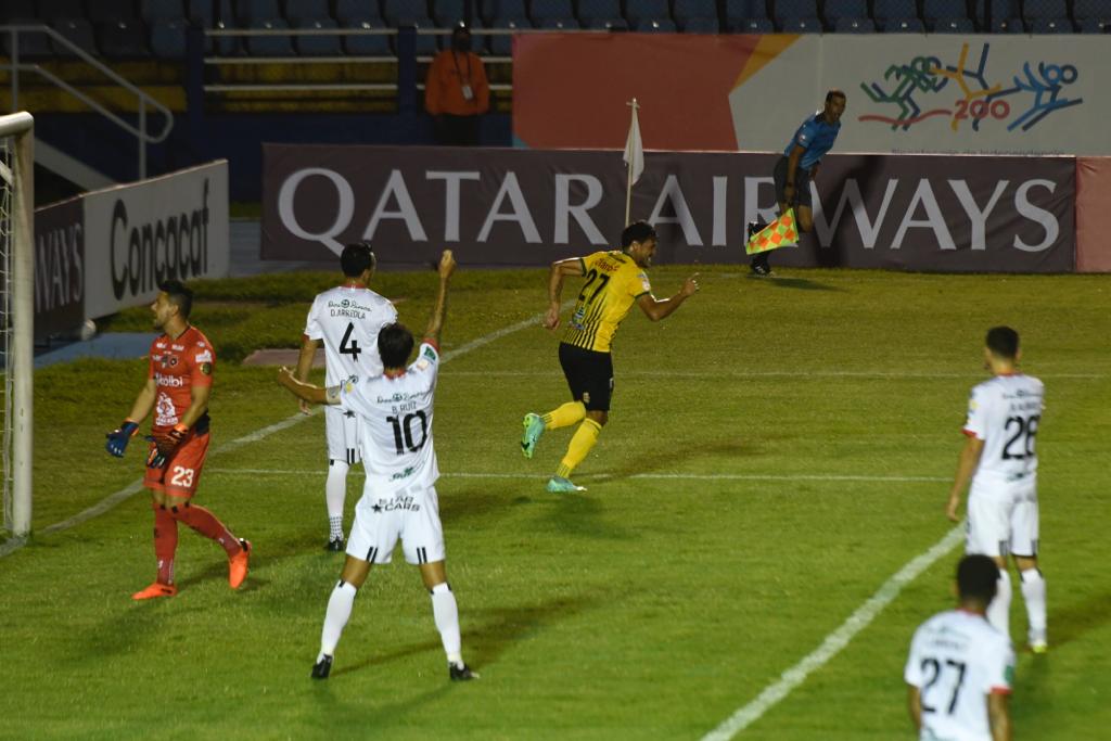 Gol de Luis Ángel Landín ante Alajuelense | 