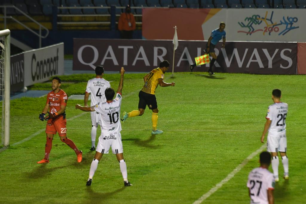 Gol de Luis Ángel Landín ante Alajuelense | 