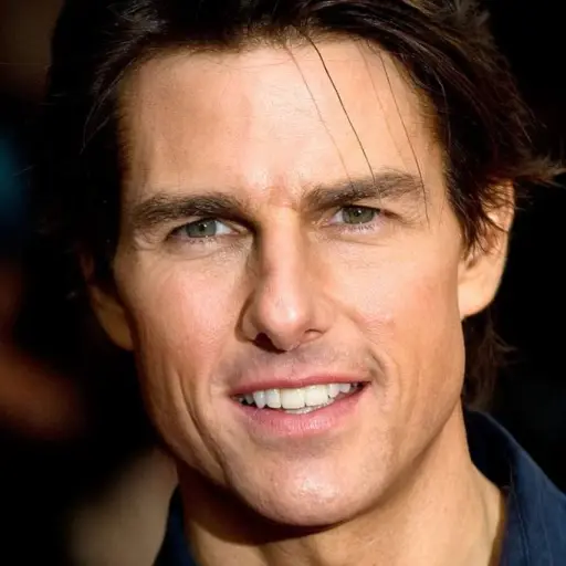 Tom Cruise ,