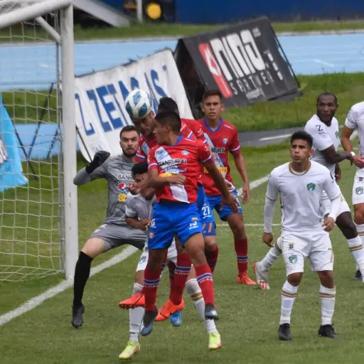 comunicaciones-vs-xelaju-resultado-partido-torneo-apertura-emisoras-unidas-18 ,
