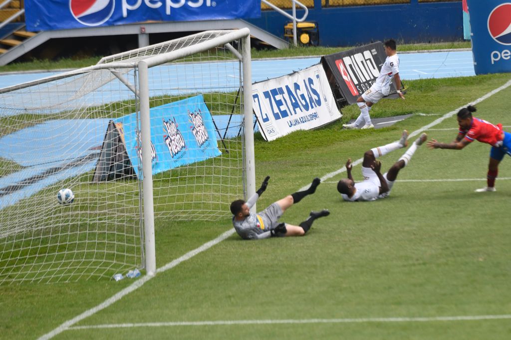 comunicaciones-vs-xelaju-resultado-partido-torneo-apertura-emisoras-unidas-6 | 