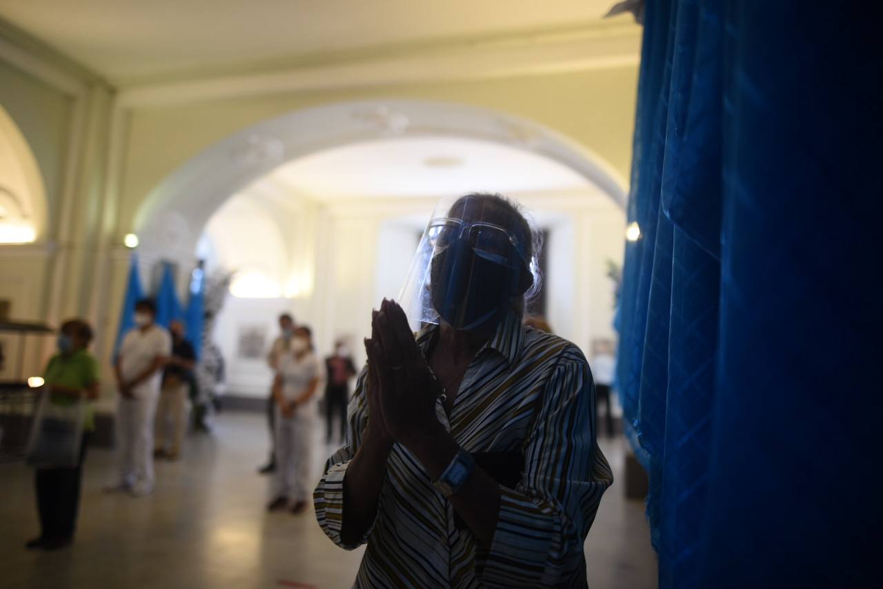 virgen-del-rosario-iglesia-santo-domingo-emisoras-unidas1 | 