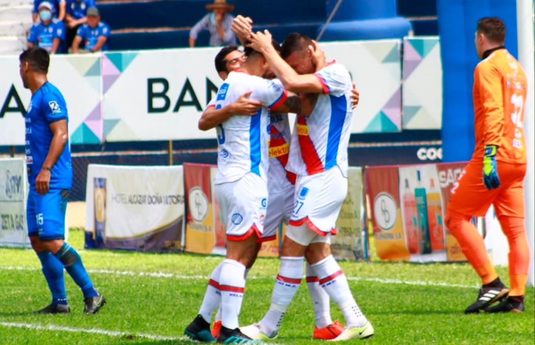 Celebración de Xelajú MC ante Cobán Imperial. (Foto: Xelajú MC) | 