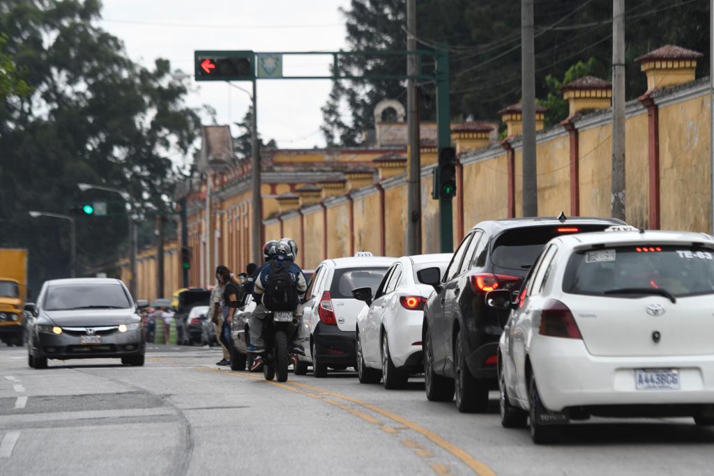 visitas-cementerios-dia-de-los-santos-emisoras-unidas4 | 