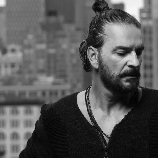 Ricardo Arjona El Bobo ,