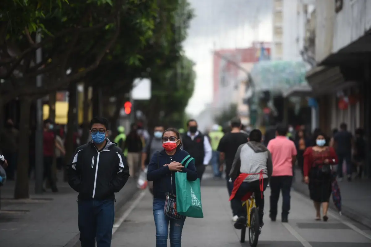 Frío en Ciudad de Guatemala. Foto: Edwin Bercián