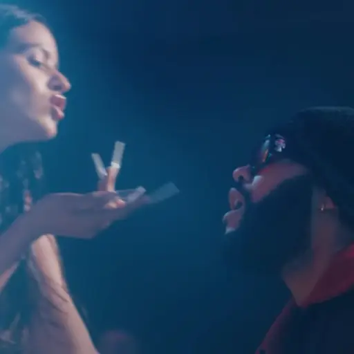 Rosalía The Weeknd vestido transparente ,