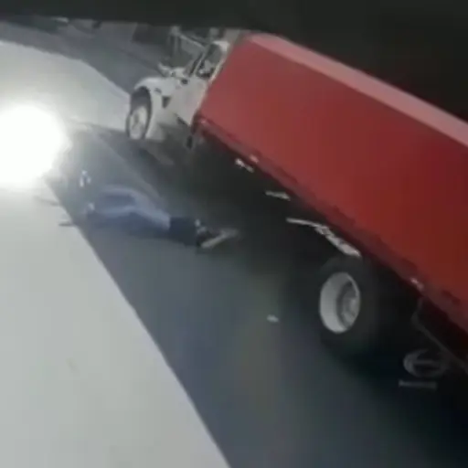 Captura de pantalla video de accidente en Quetzaltenango. 