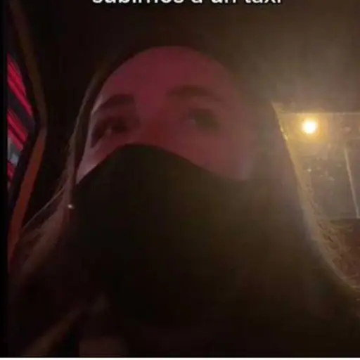 mujer-graba-tacoso-taxista ,