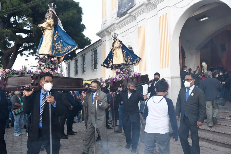 tradicional-rezado-virgen-rosario-morenos-mixco-7 | 