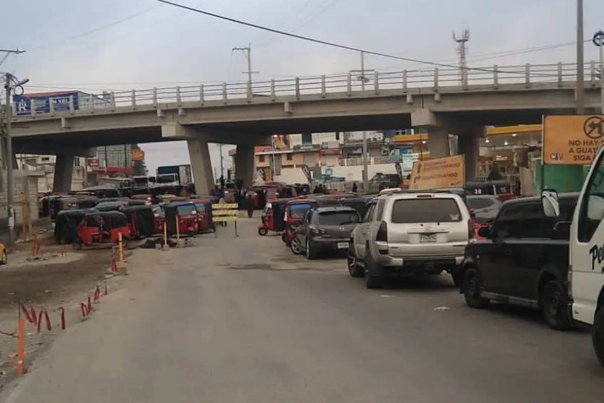 Por-segundo-dia-transportistas-bloquean-carreteras-por-rechazo-a-seguro.jpg, 