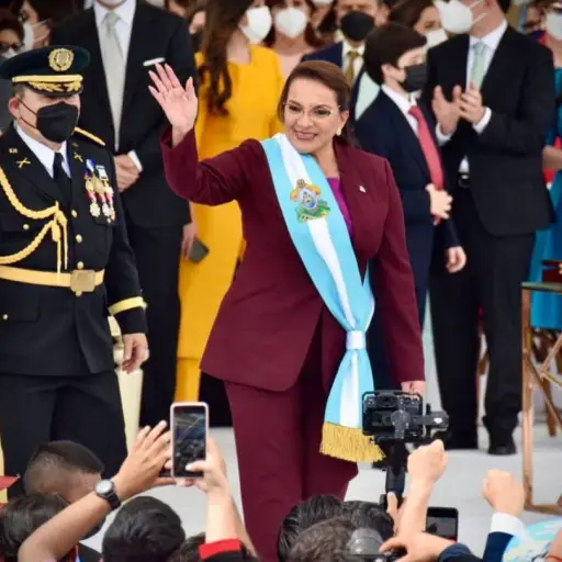 Twitter / @XiomaraCastroZ