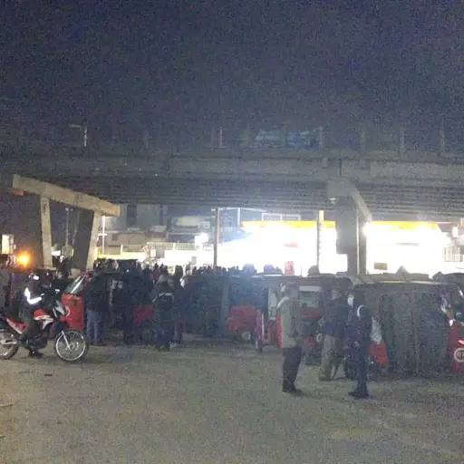 Los transportistas pernoctaron en las rutas de Totonicapán y otros puntos. Foto: Alberto Chaclán/EU