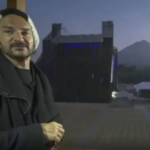 Ricardo Arjona volcanes ,