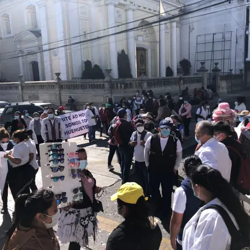manifestación de trabajadores de Salud frente al Congreso. Foto: Francisco Pérez/EU