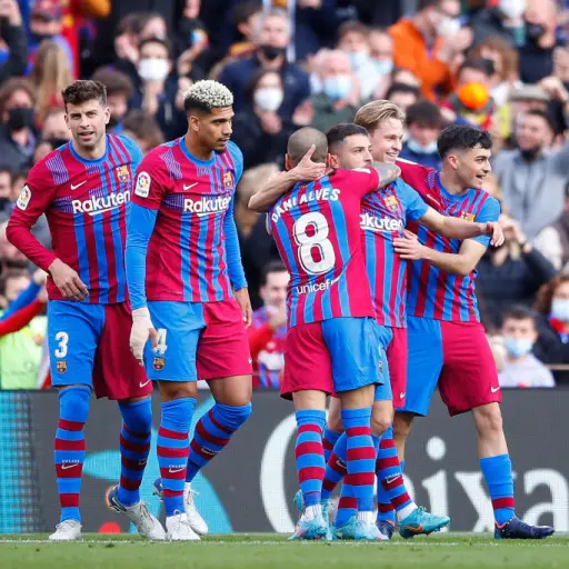 BARCELONA, SPAIN - FEBRUARY 06: Jordi Alba of FC Barcelona celebrates scoring his side's first goal during the LaLiga Santander match between FC Barcelona and Club Atletico de Madrid at Camp Nou on February 06, 2022 in Barcelona, Spain. (Photo by Eric Alo