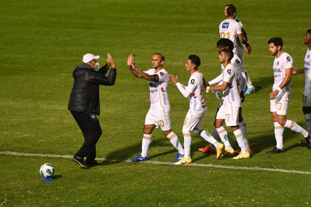 Celebración de Comunicaciones ante Achuapa | 