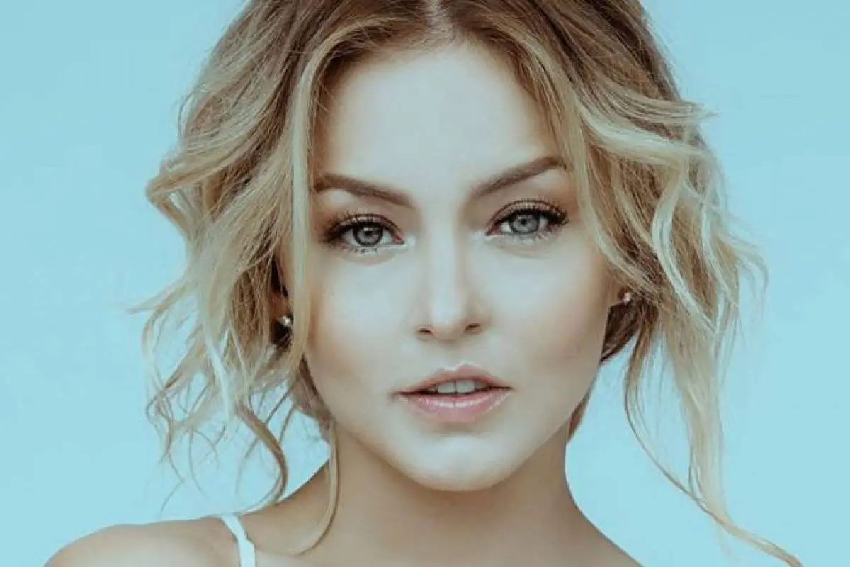 Angelique Boyer, 