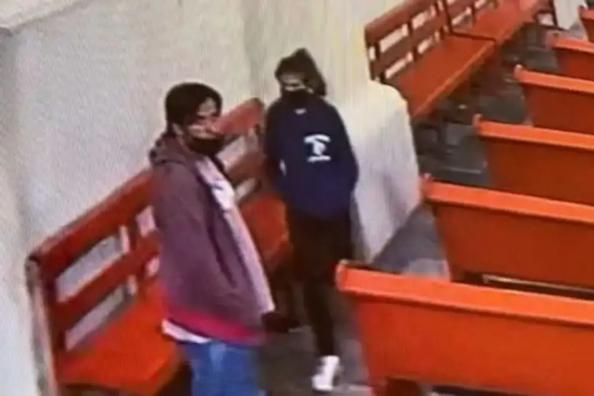 Captura de pantalla video de cámaras de seguridad iglesia. 