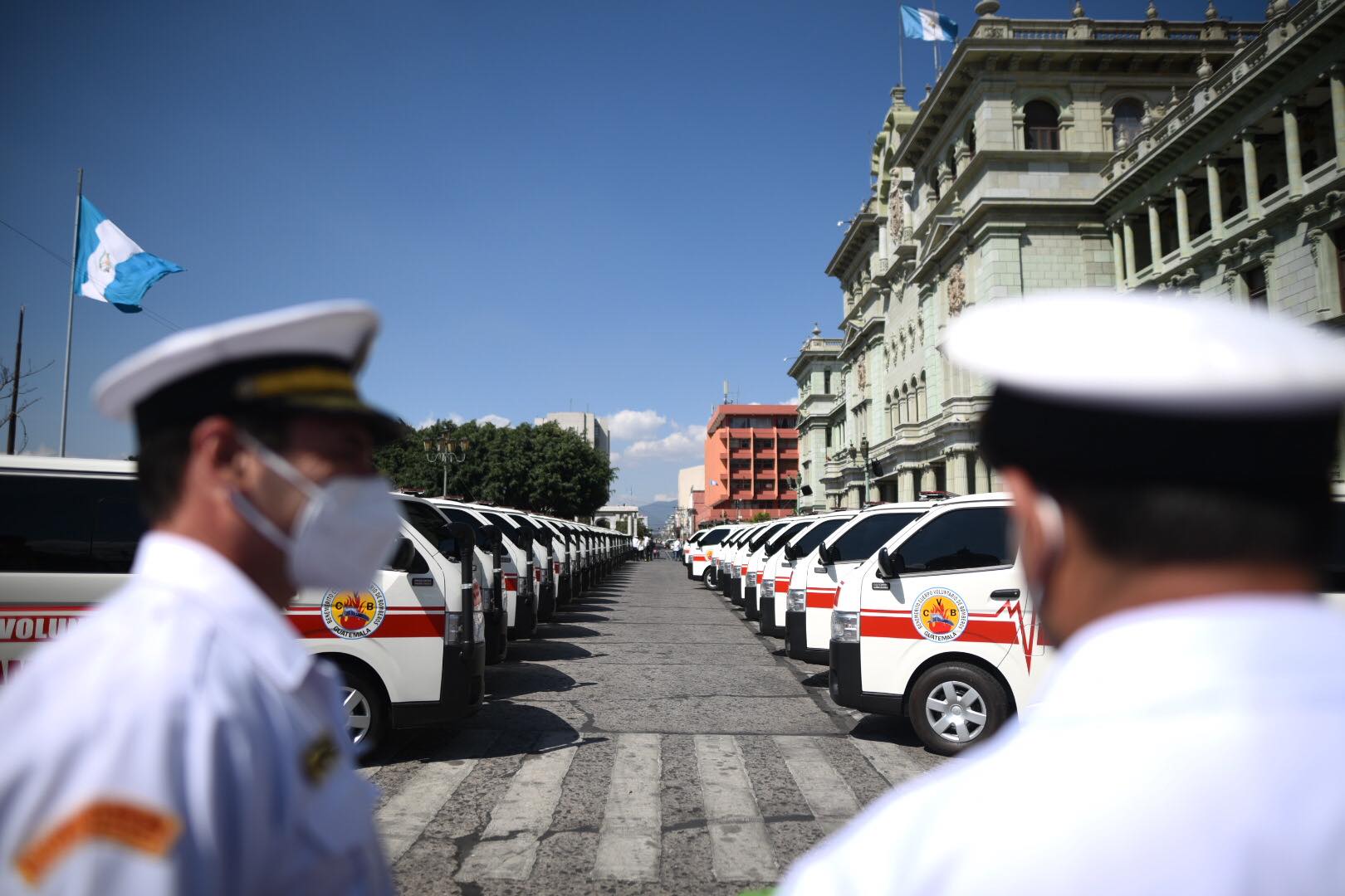 bomberos-voluntarios-ambulancias-entrega-unidades-emisoras-unidas3 | 