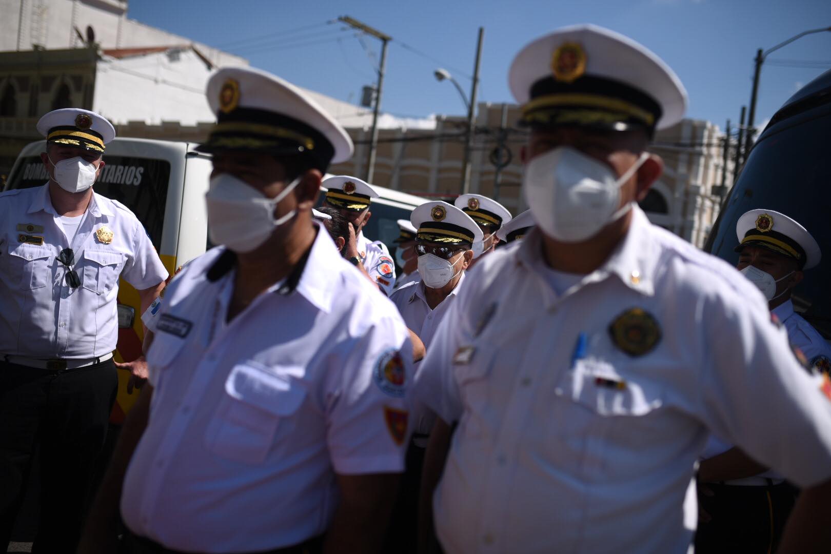 bomberos-voluntarios-ambulancias-entrega-unidades-emisoras-unidas1 | 