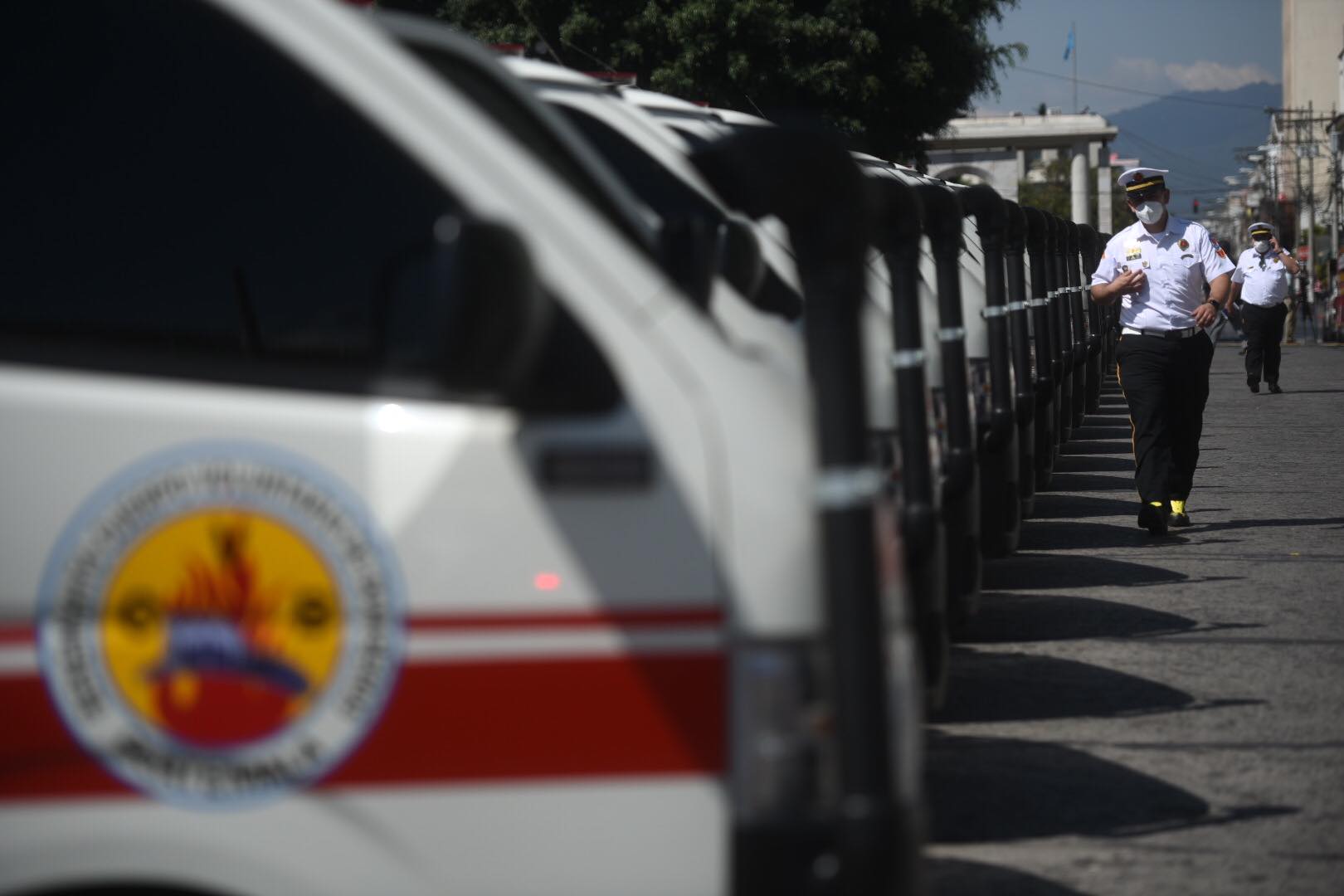 bomberos-voluntarios-ambulancias-entrega-unidades-emisoras-unidas5 | 