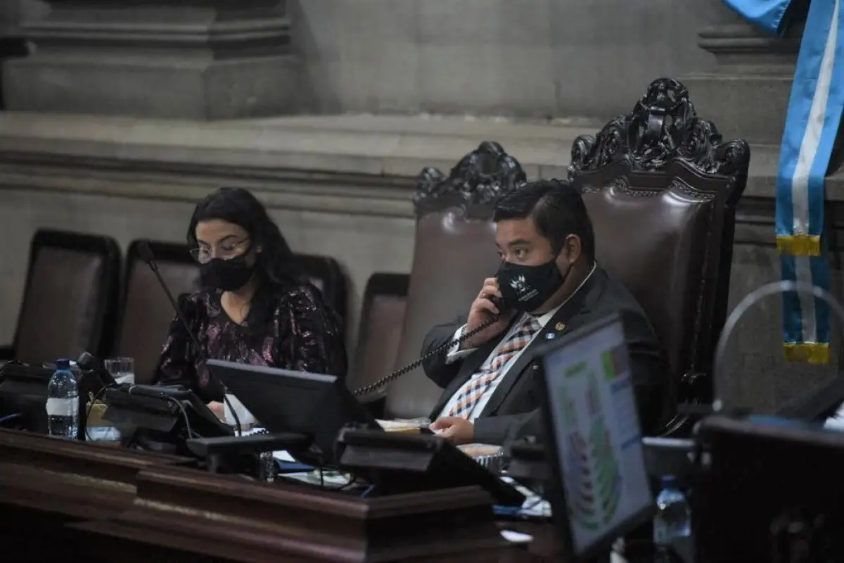 allan-rodríguez-shirley-rivera-en-junta-directiva-oficialismo-tema-guatenominas.jpg, 