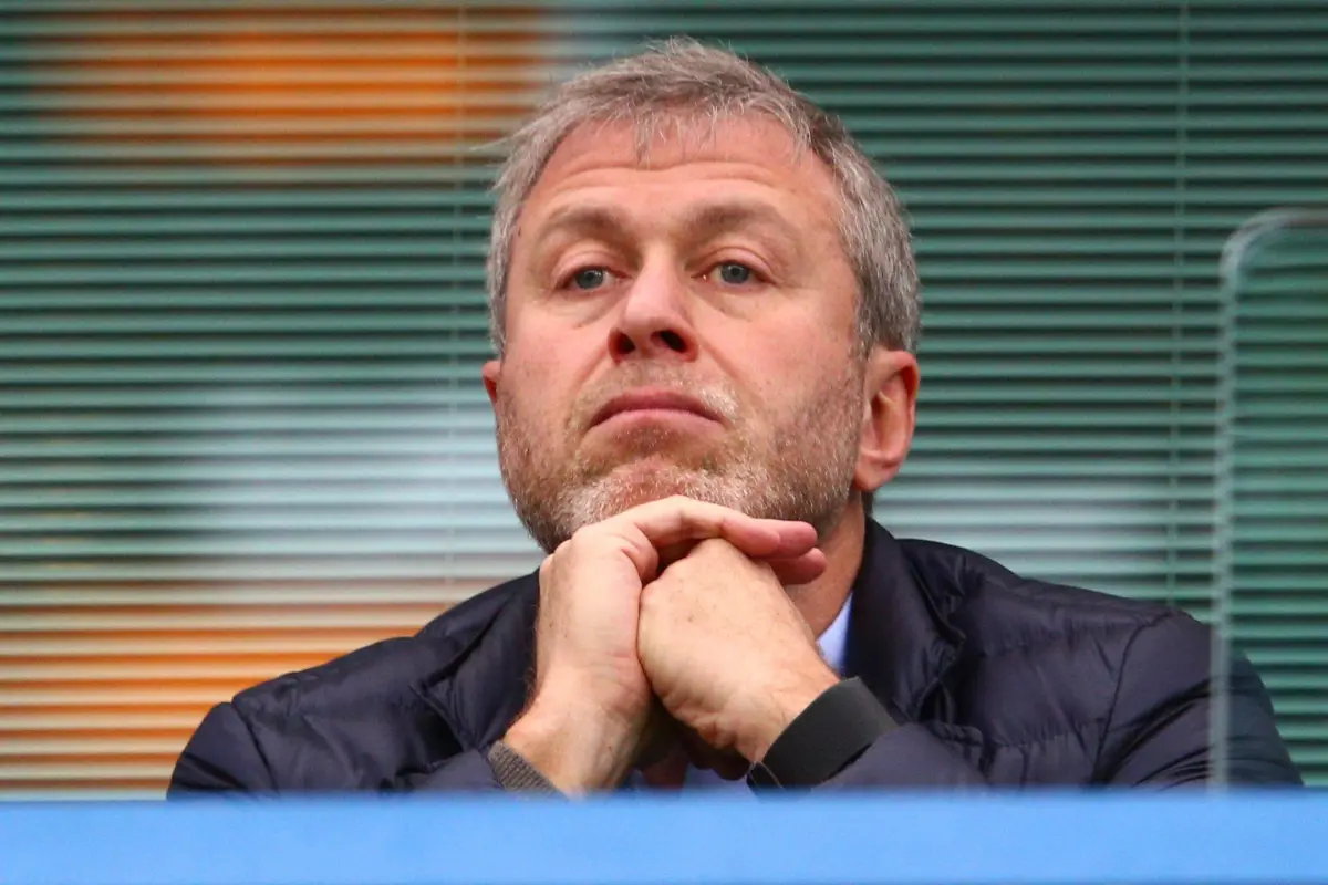 Roman-Abramovich-sancion-Premier-League1-scaled-1.jpg, 