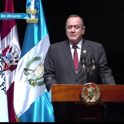 presidente-alejandro-giammattei-foro-vida-familia-emisoras-unidas ,