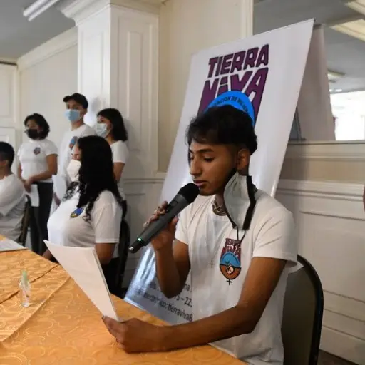 Organización Jóvenes Agentes de Cambio y de Tierra Viva conferencia de prensa por dia internacional de la mujer 6 de marzo 2022 fotos omar solis (2) ,