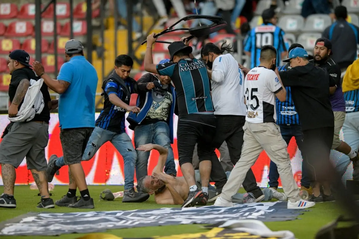 FIFA-se-pronuncia-violencia-queretaro-emisoras-unidas-1, 