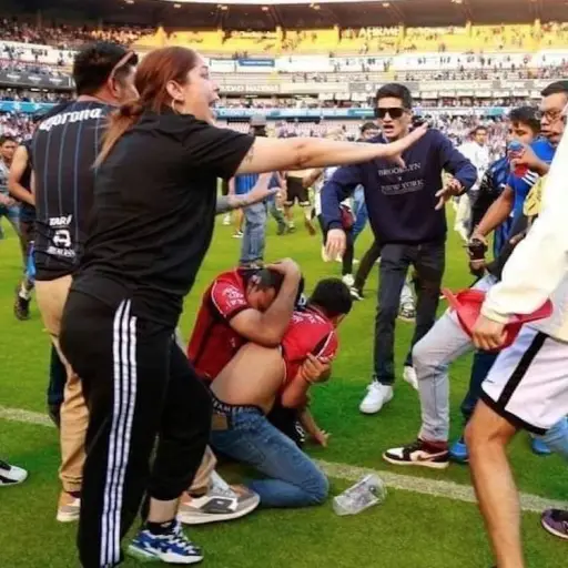 FIFA-se-pronuncia-violencia-queretaro-emisoras-unidas- ,