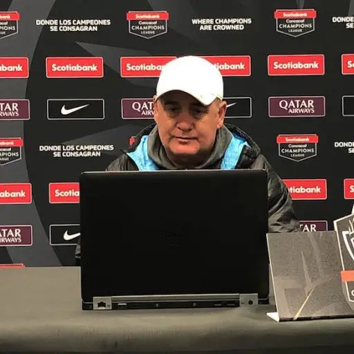 willy-olivera-conferencia-new-york-city-emisoras-unidas- ,