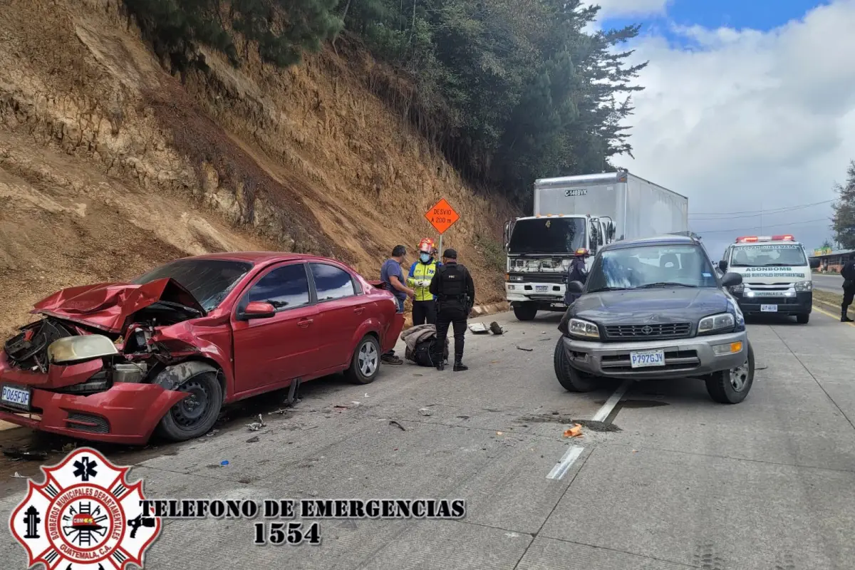 Accidente en Km. 97 de ruta Interamericana. Foto: Bomberos Municipales Departamentales