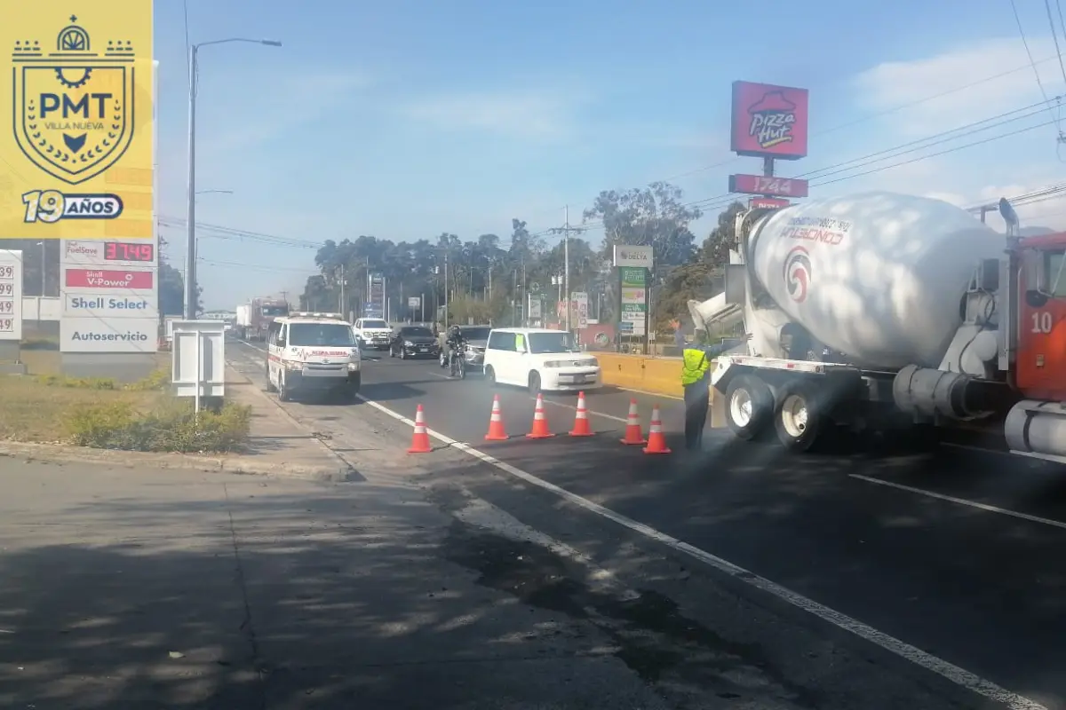 incendio ruta al pacifico cerca de gasolinera (1), 