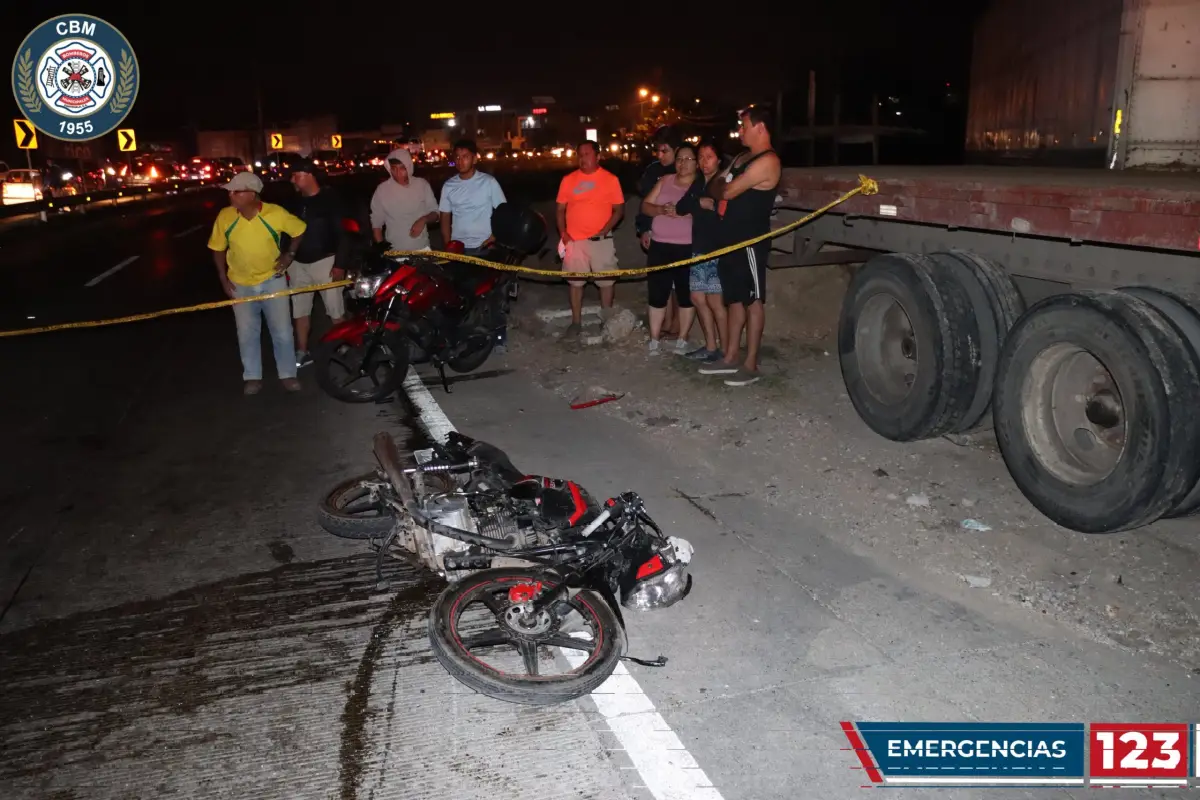 Accidente en Km. 14 de la ruta al Atlántico. Foto: Bomberos Municipales