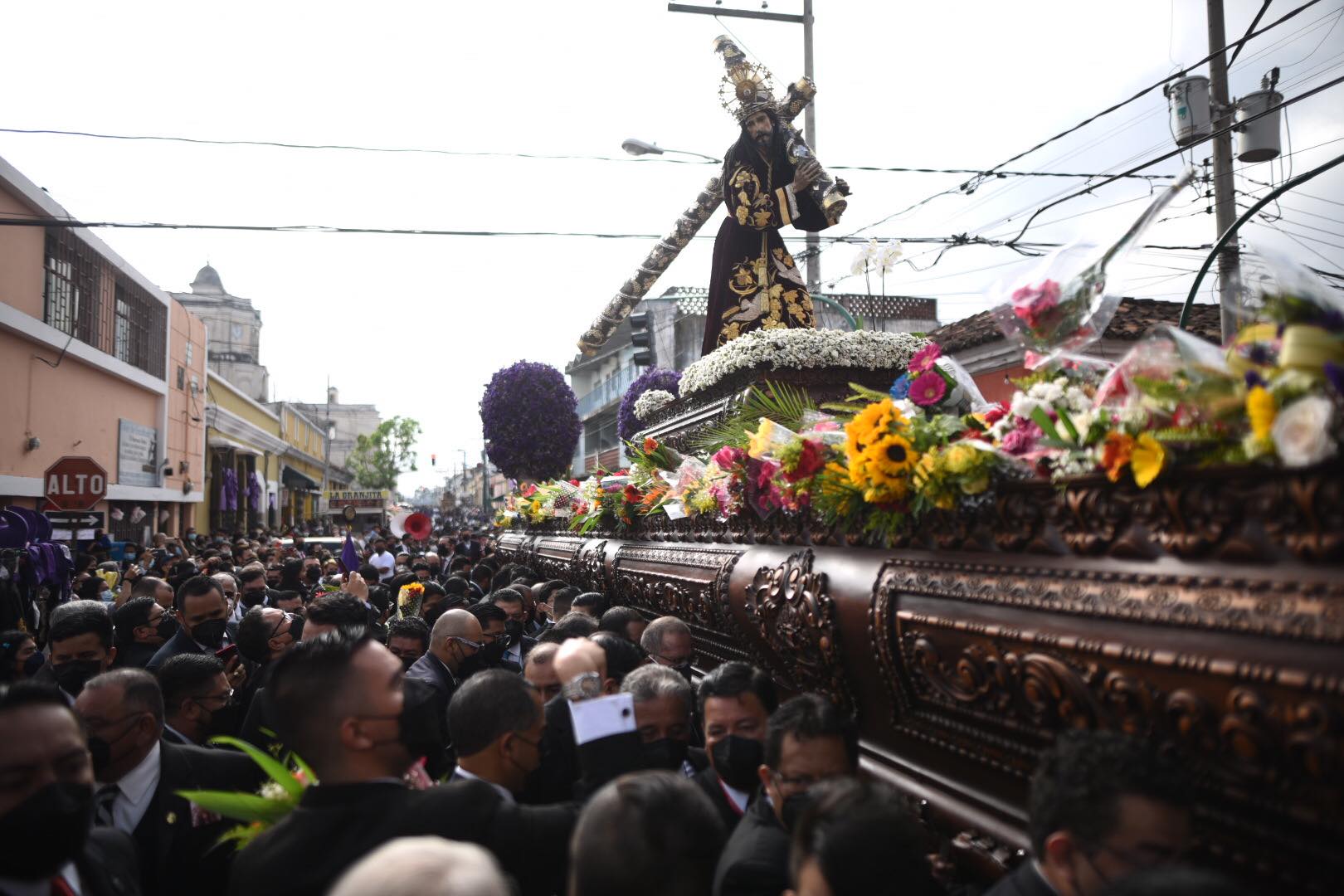 jesus nazareno de la merced procesion de la reseña martes santo 12-4-2022 foto edwin bercian publinews (12) | 